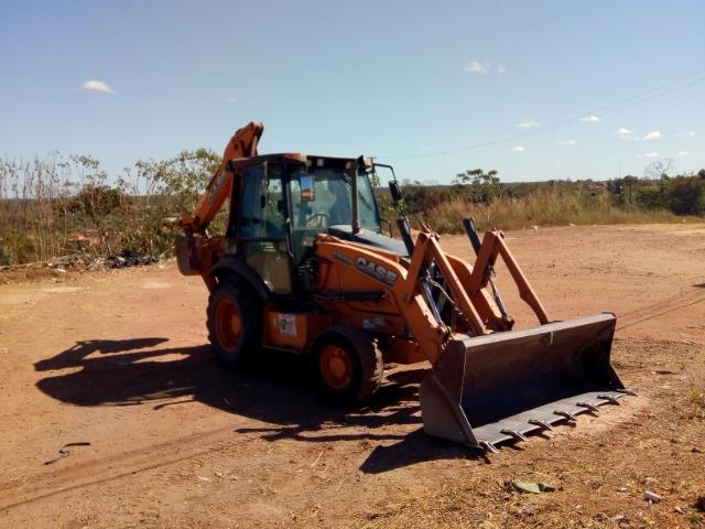 Alugo Retroescavadeira Case 580n 4x4 - Foto 4