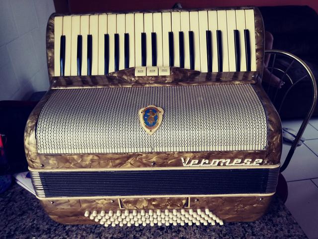 Gaita/acordeom/sanfona veroneze 80bx