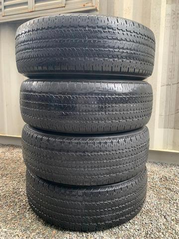 Pneus 245/70R16