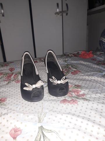 Vendo um sapato n 36 melissa original - Foto 3