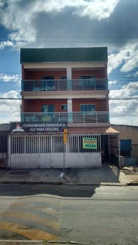 Alugo ótimo apartamento de 2 qts com varanda garagem QN8D riacho fundo 2