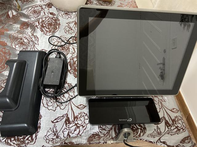 Bematech SB-9090 (Monitor touch)
