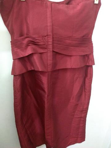 Vestido acetinado Marsala de festa Curto Tam 40 - Foto 4