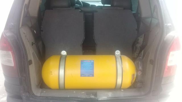 Zafira 7 lugares - GNV - Couro - Recibo aberto - 2019 Vistoriado