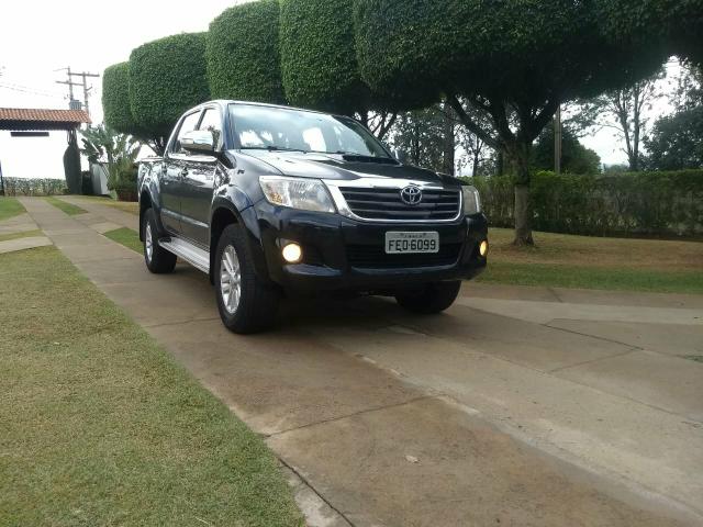 Hilux Srv top com controle de tração