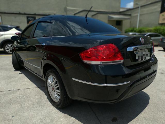 Fiat Linea 2015 1.8 Flex/GNV - Foto 2