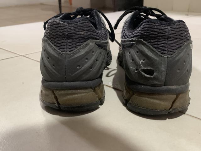 Tênis de corrida Tamanho 41 Asics Gel-Quantum 180 Cinza/Preto/Prata - Foto 4