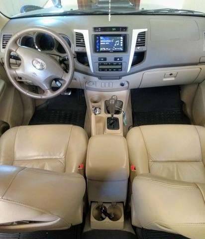 Toyota Hilux SW4 SRV 3.0 - Foto 2