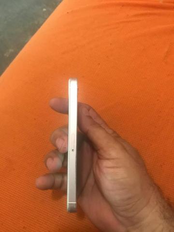 Vende-se iPhone 5E - Foto 3