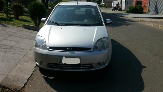 Ford Fiesta Sedan 1.6 2005 - Foto 2