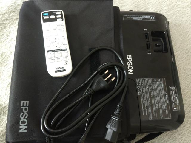 Projetor multimídia Epson Novo - Foto 2
