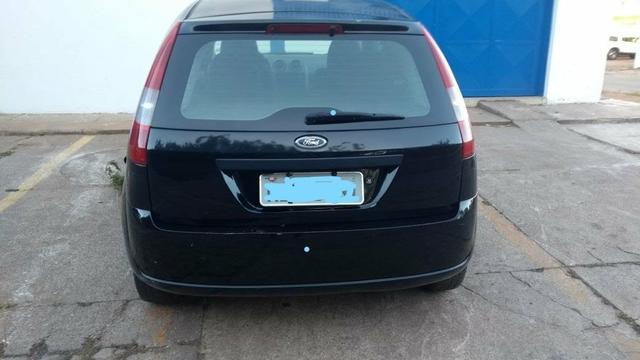 Fiesta hatch 2004 - Foto 2