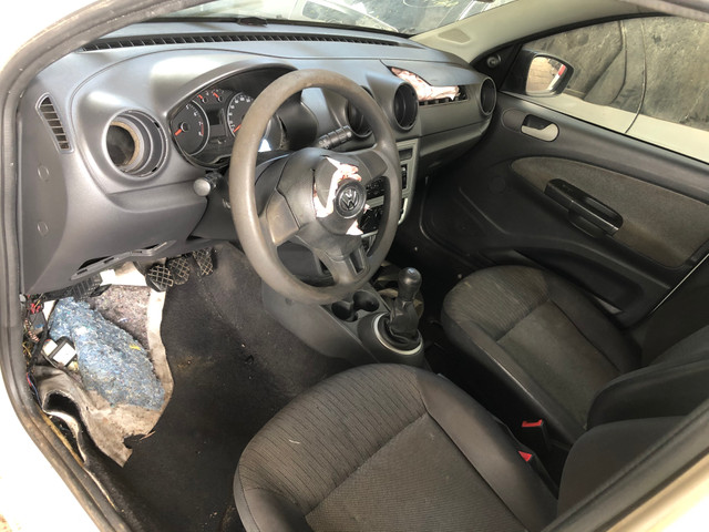 Gol 1.0 2014 retirada de peças - Foto 3
