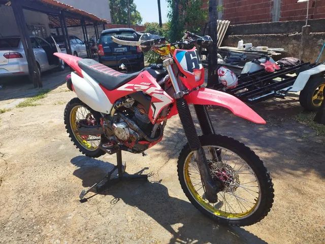 Equipe Trilha Sem Rumo: Venda de motos de trilha CRF 230.