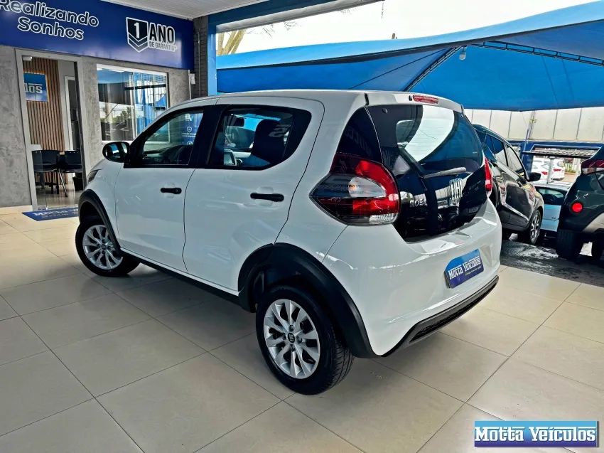 Fiat MOBI 1.0 EVO FLEX LIKE. MANUAL - Foto 4