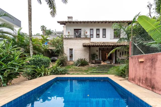 Casa de vila com 4 quartos à venda no Brasil | OLX
