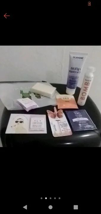 Bolsinha de cosméticos variados surpresa - Foto 2