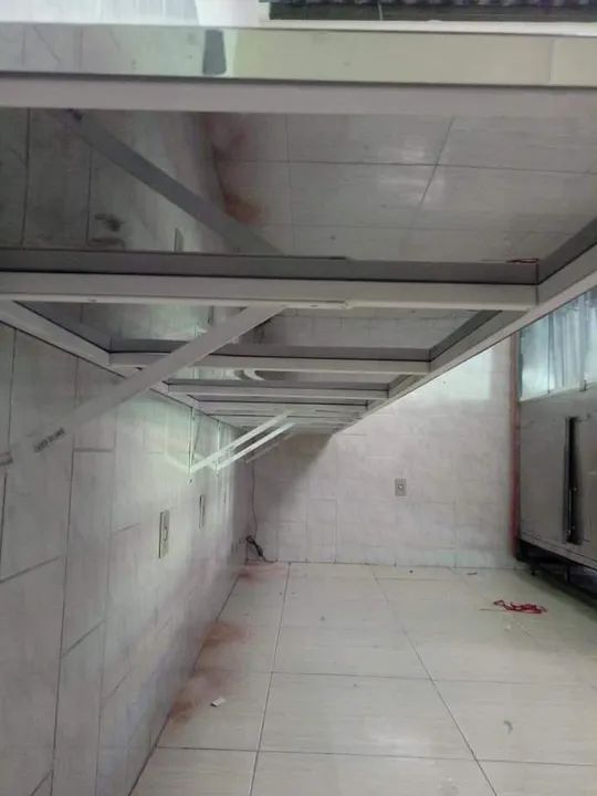 Bancada suspensa em inox 