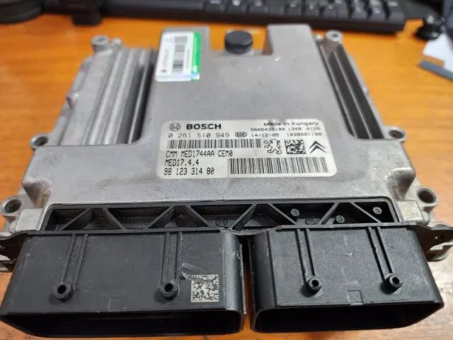 Módulo Injeção Citroen/Peugeot -MED17.4.4 0261s10949 *0 - Peças