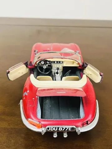 Miniatura Jaguar E-type 1961 Bburago 1/18 - Foto 4