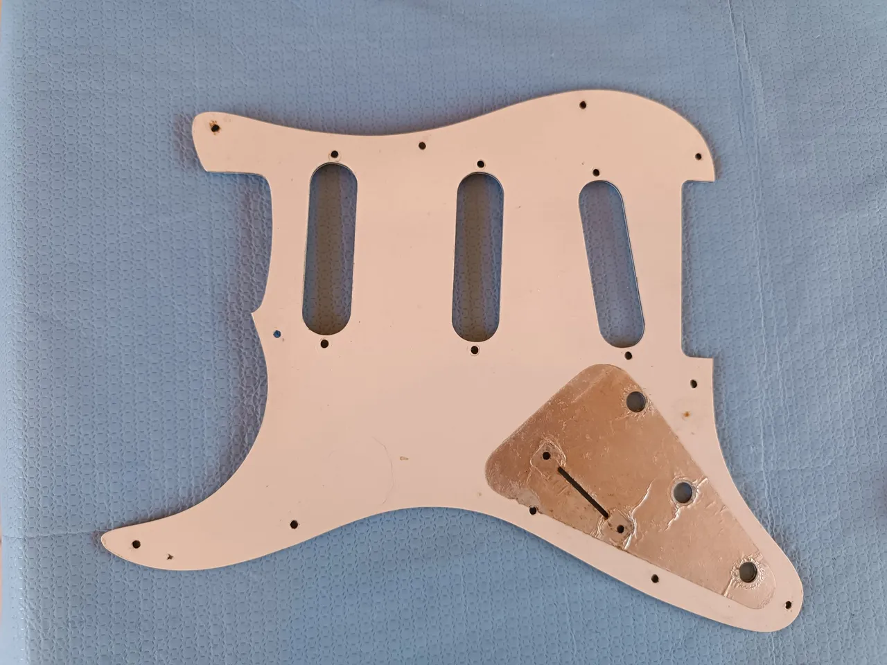 Escudos para Stratocaster