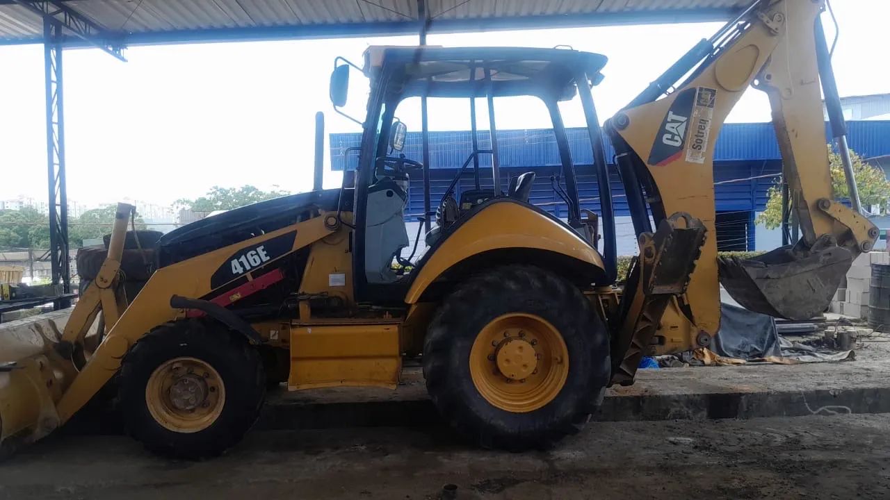 Retroescavadeira John Deere e new holland ano 2023!