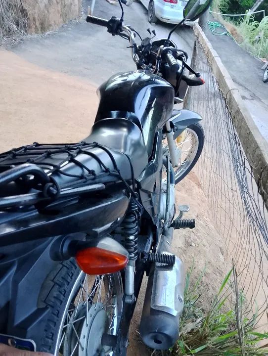 Fan 125 i 2018 toda zera emplacada no meu nome revisada bateria nova os dois pneus novos  - Foto 8