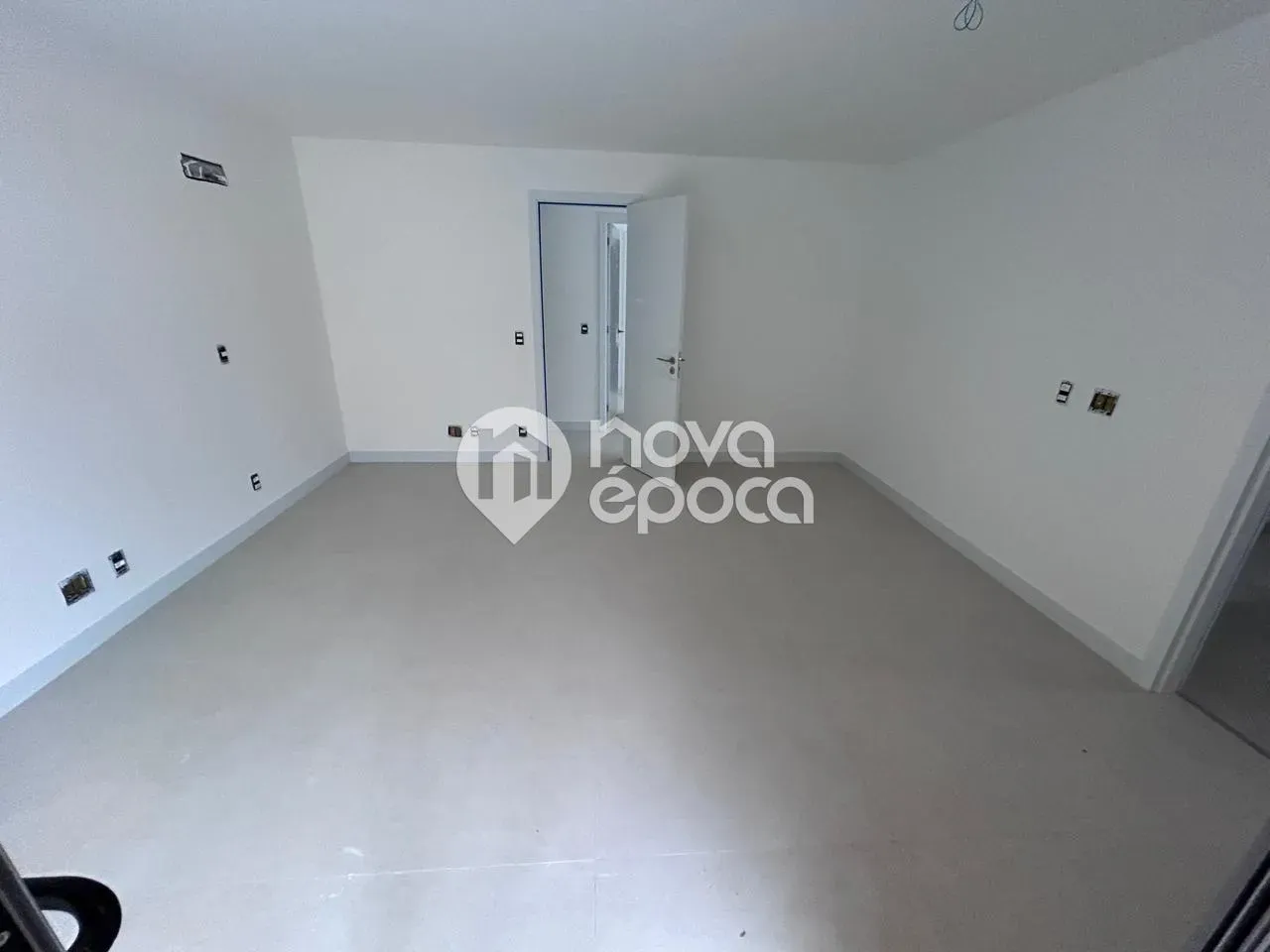 Lagoa | Apartamento 4 quartos, sendo 4 suites
