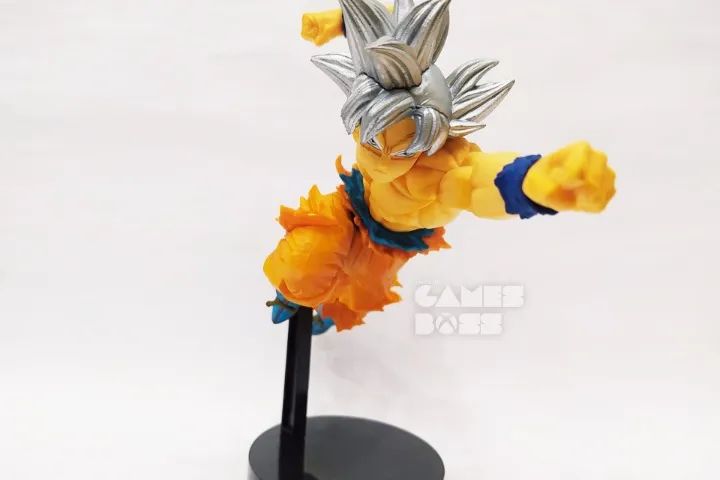 Action Figure Goku Ultra Instinct (Dragon Ball) - Foto 2
