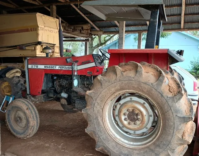 Trator Massey Ferguson 275