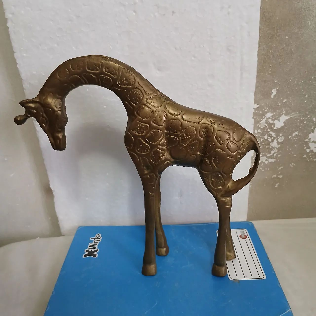 Escultura girafa de bronze 434735934478766081