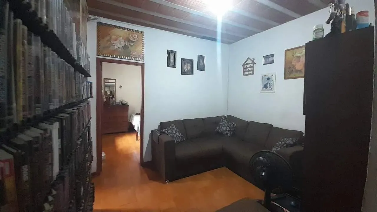 Casa à venda - Araguaia, 4 quartos - Belo Horizonte