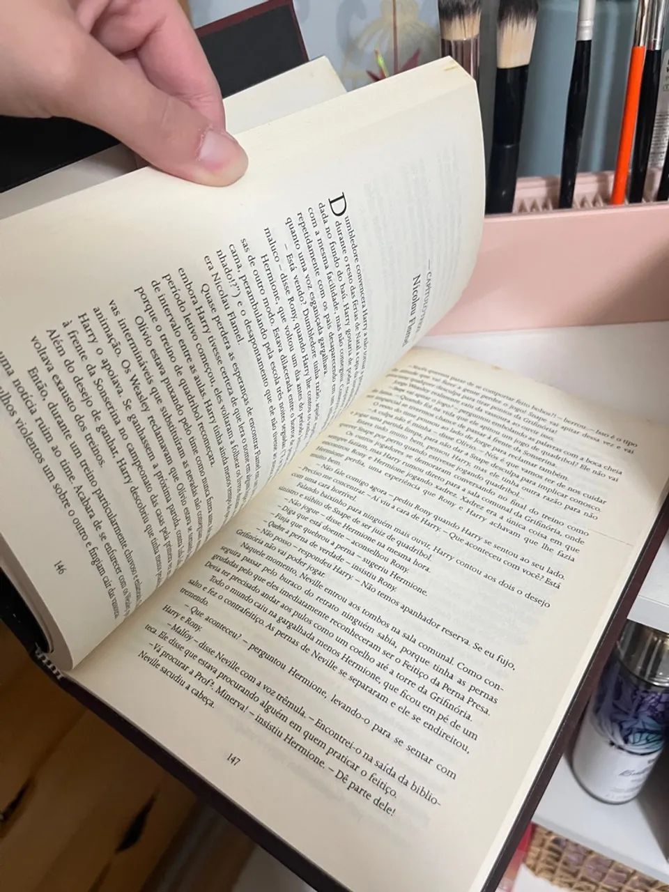 Harry Potter e a Pedra Filosofal - Edição Capa Dura - Foto 3