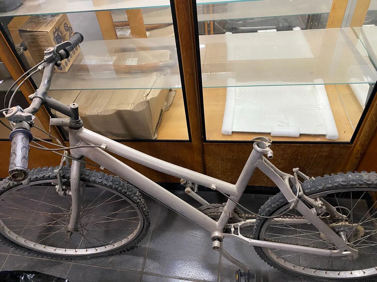 Quadro de Bicicleta em Alumínio - Leve e Resistente (Ideal para Projeto/Urbana)