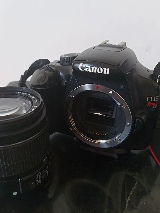 Câmera Canon EOS Rebel T3i - Foto 3