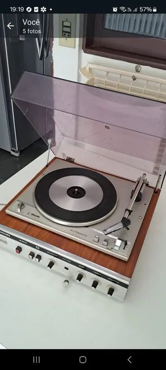 Toca-discos Philips vitrola