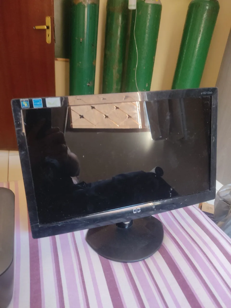 Monitor LG 16 polegadas