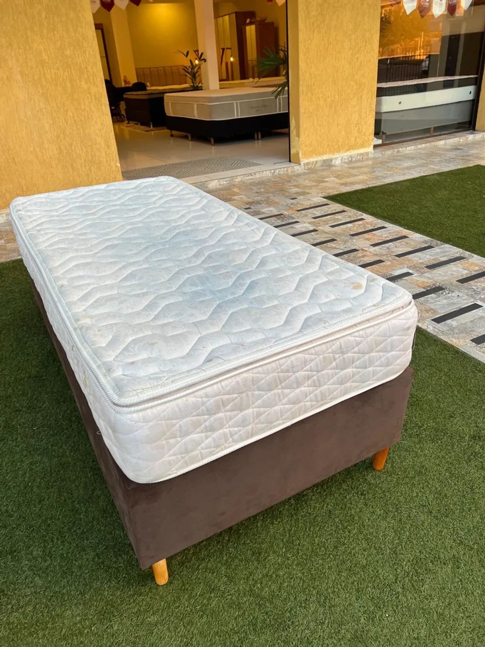 Cama de Solteiro Base +Colchão Usado - ENTREGAMOS  - Foto 2