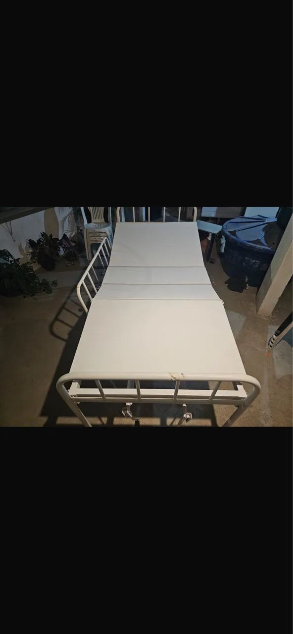 Cama hospitalar em ótimo estado, pronta pra usar  - Foto 2