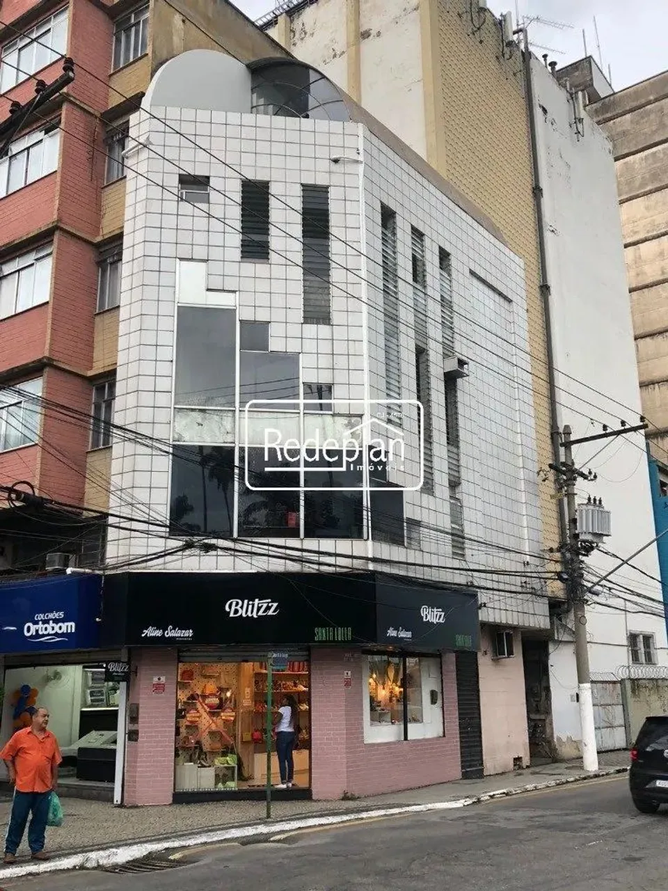Sala comercial no Centro de Barra Mansa!
