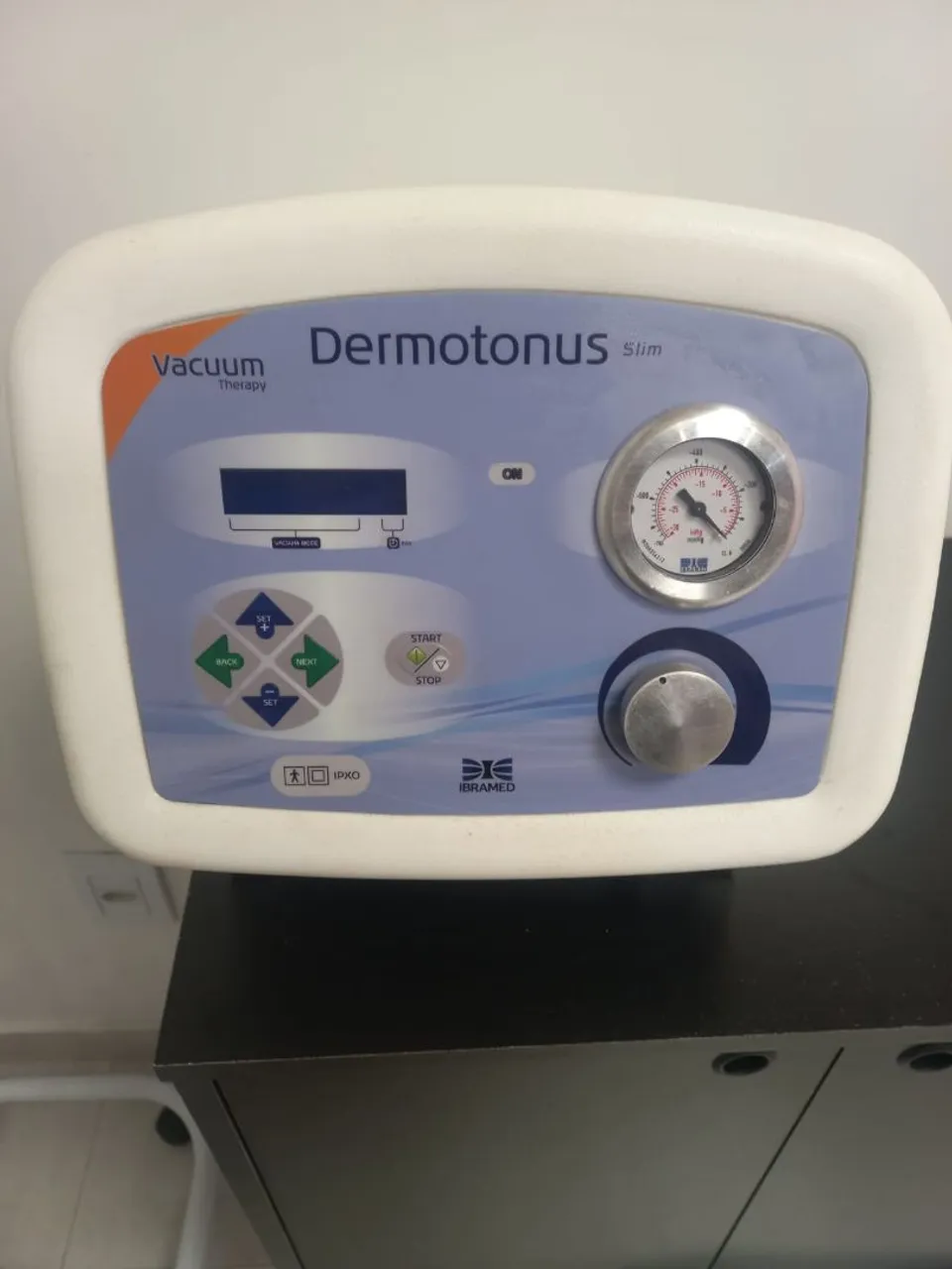 Dermotonus slim Aparelho de vacuoterapia e Endermologia - Ibramed