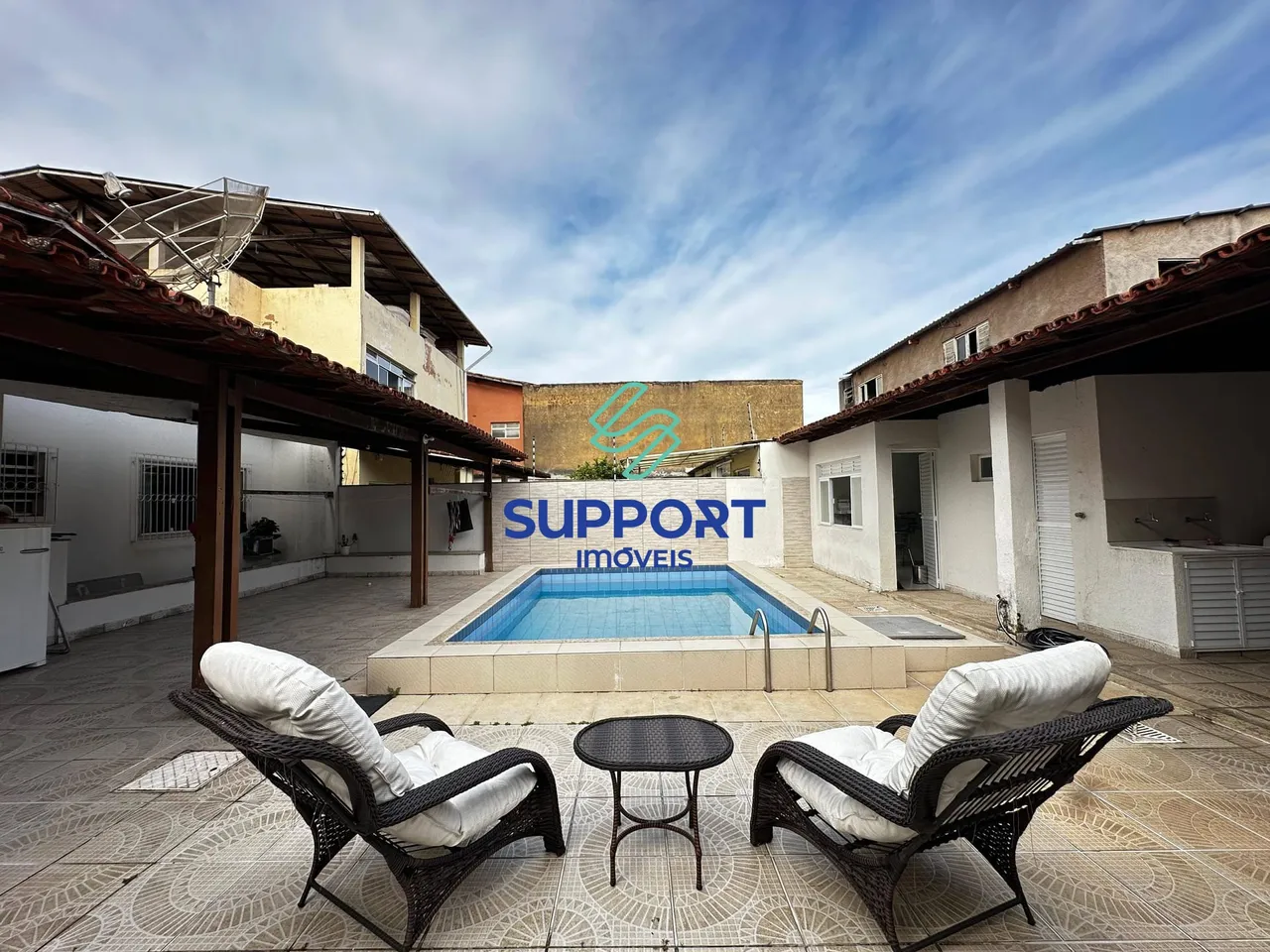 Casa 3 quartos na praia do morro com 400 m², área gourmet, piscina e espaçoso