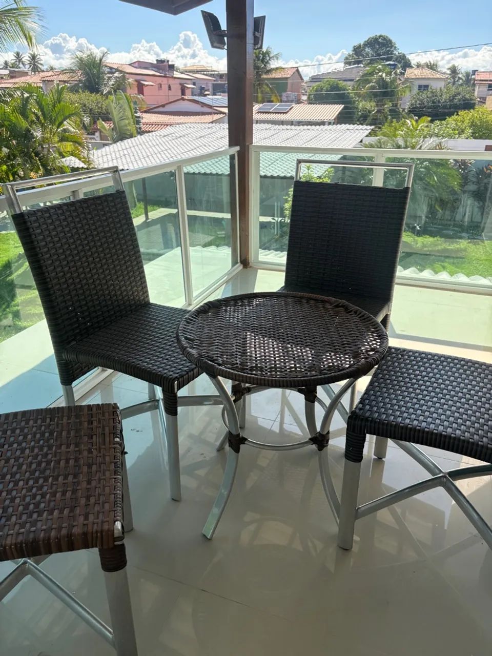 Conjunto mesa de centro + 4 cadeiras