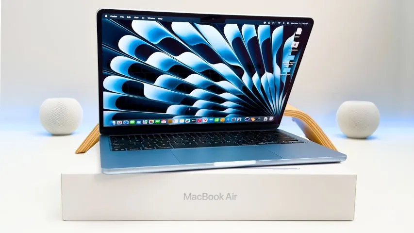 MACBOOK AIR (M4) 512GB SSD 16GB RAM 13.6 (2025)