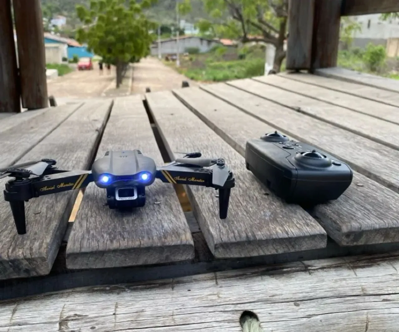 Drone e99 pro ideal para crianças! Em estoque