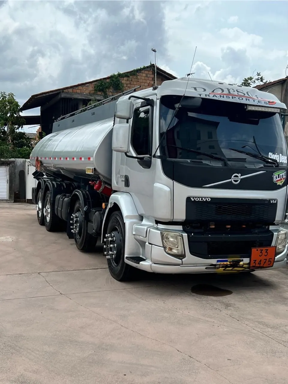 Volvo BiTruck 2015 Automático Tanque