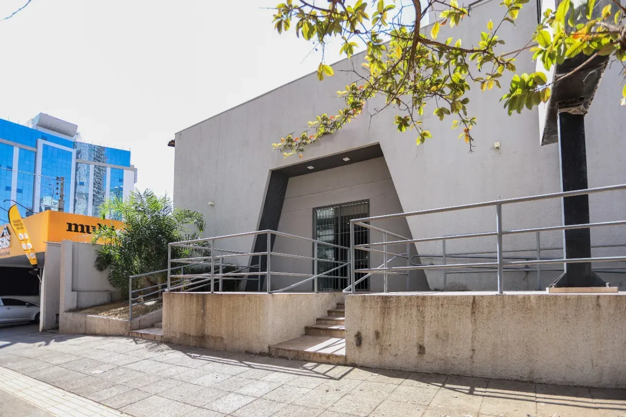 Predio comercial 1.100,00 m2 Setor Oeste Goiânia