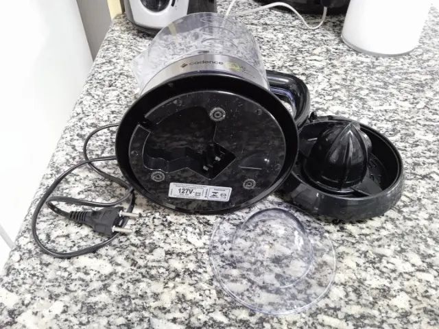 Espremedor de frutas ESP801 em Plástico Preto 23 cm x 15 cm x 15 cm - Foto 4