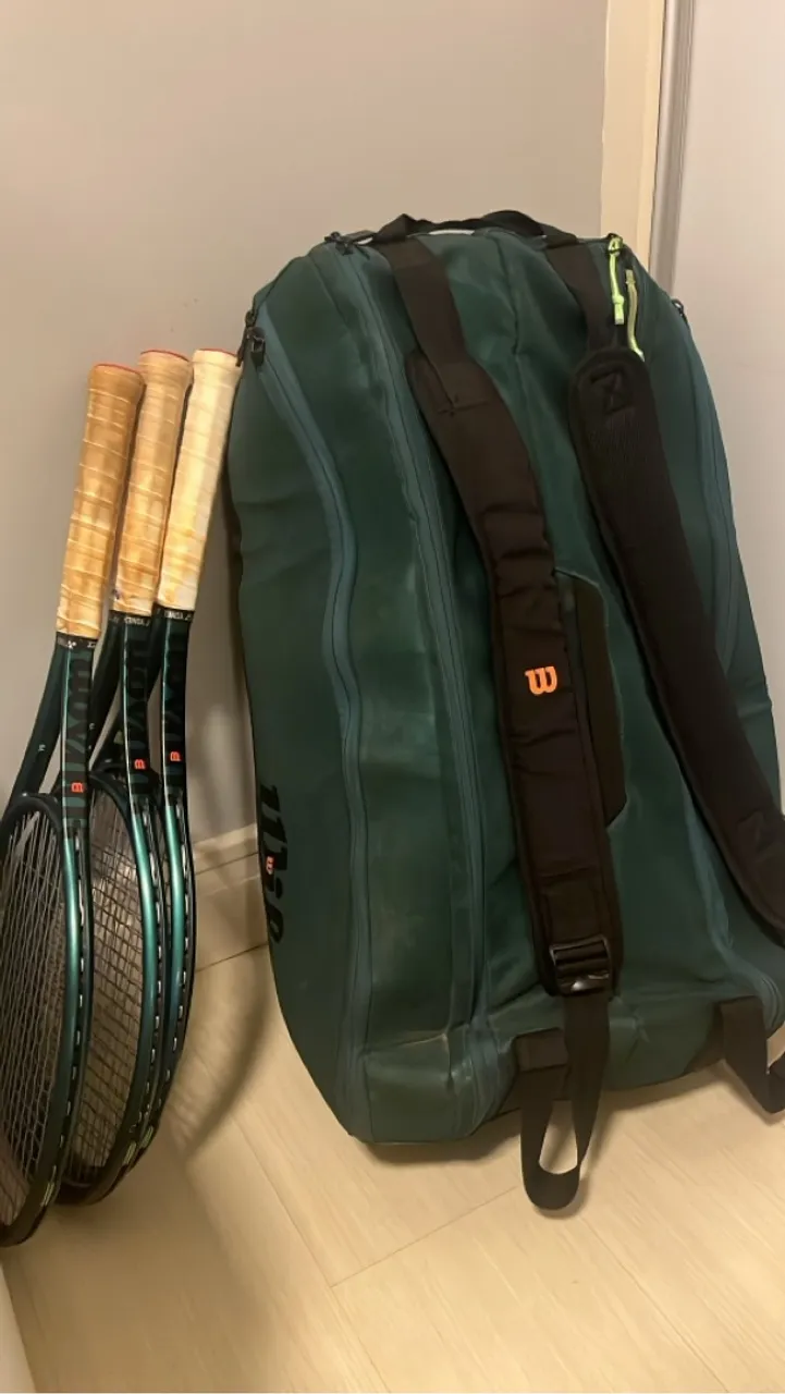 Raqueteira Wilson blade v9 para 9 raquetes em perfeito estado