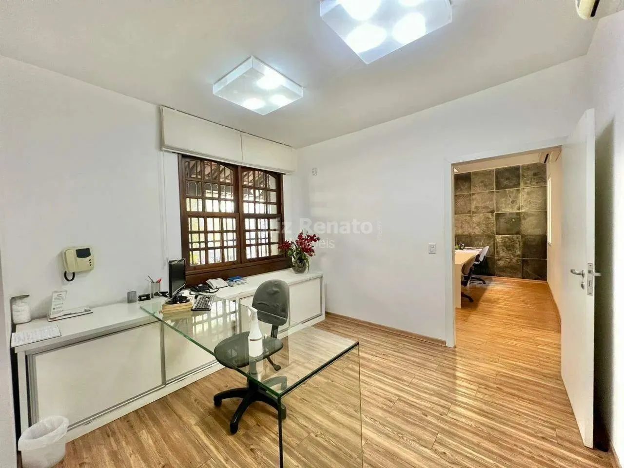 Casa Comercial com 7 salas para aluguel no bairro São Pedro